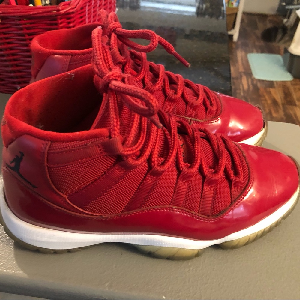 Men’s jordons 7.5